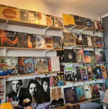 STASH RECORDS - Turn Your Passion into Profit