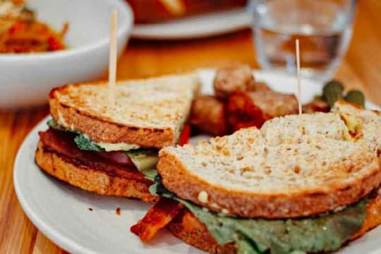 Coffee Shop under licence from major Coffee Supplier. Busy Road, Brisbane. Exclusive Listing.