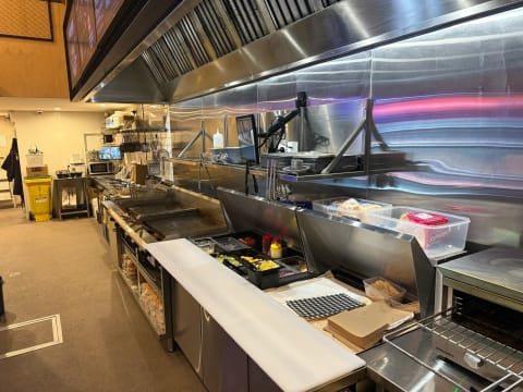 Inner-City Burger Bar – Prime Corner, Turnkey Opportunity