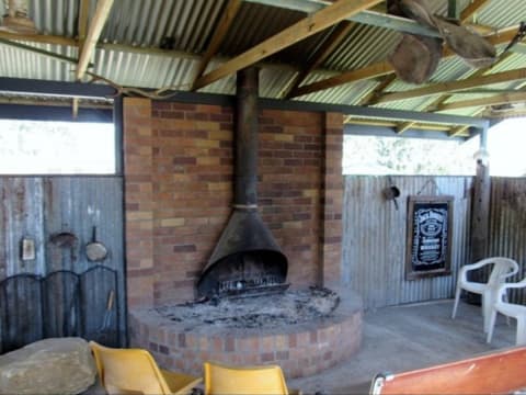 CARAVAN PARK FOR SALE SOUTHEAST QLD REGION - OFFERS OVER 1.4M