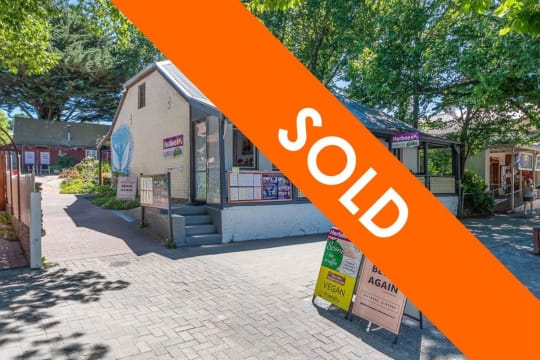 *SOLD BY VENTURE COMMERCIAL*