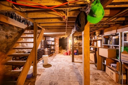 Stylish Wine Bar | Pizza | Private Laneway For Functions