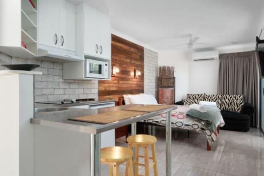 Waterfront Lifestyle Opportunity in the Heart of Tin Can Bay - ID 8405
