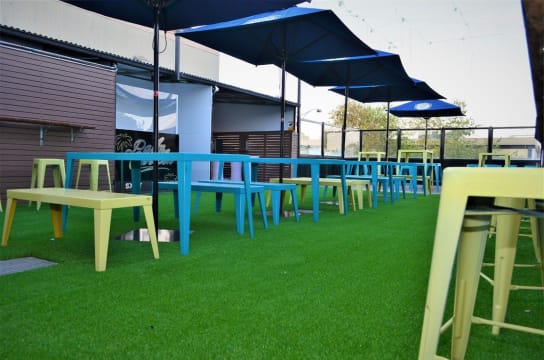 Night club / Pub with full commercial kitchen / Must be sold - Put in an Offer!