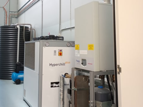 Gwdqladjebzcufl3zezz