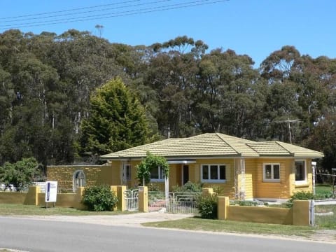 AIRBNB PROPERTY INVESTMENT . UNIQUE INVESTMENT. RETIRE IN ONE YEAR