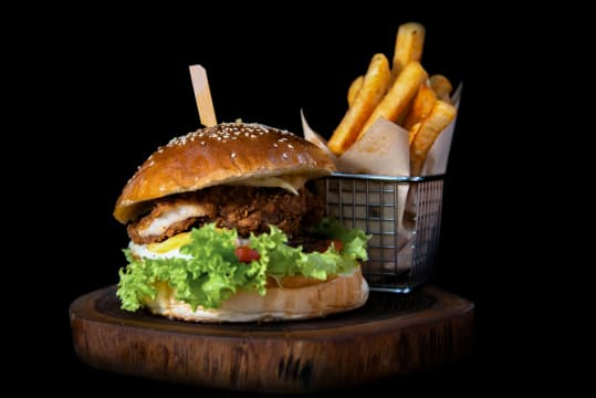 High-Taking (17k p.w) & Low Rent ($680 p.w) Restaurant – Prime Croydon Location [2604171]
