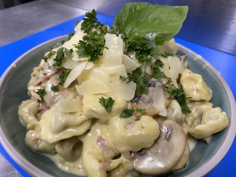 Busy Pizza Pasta &amp; Ribs Opportunity