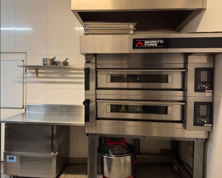 Own Melbourne’s Most Irresistible Takeaway
Italian Street Food Hotspot - Prahran Market