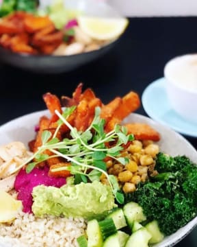 The Health Hut North Beach "where everything is delicious & Nutritious"