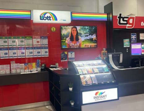 Flagstaff News and Lotto (RDT430)