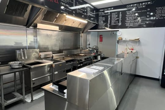 UNDER OFFER - Henty St Fish & Grill