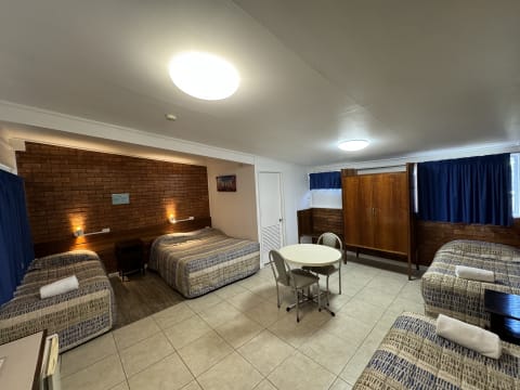 Rare Opportunity to Acquire a Freehold Motel within 2.5 hrs of Brisbane - 2555MF