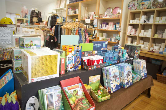 Established Retail Gift Shop and Women's Clothing Store