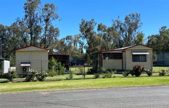Iconic Country Pub with Accommodation