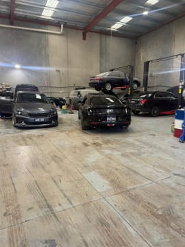 Panel Beating & Smash Repairs Near Truganina