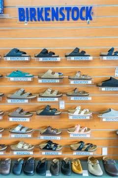 ATTWOODS SHOE STORE - HIGH END SHOE STORE MOUNT GAMBIER
