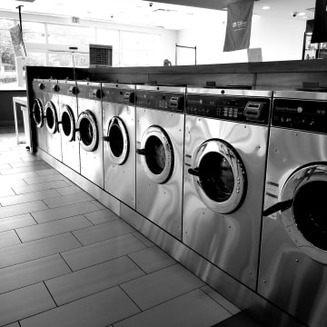Modern Dog Wash & Laundromat (NOR, Perth)