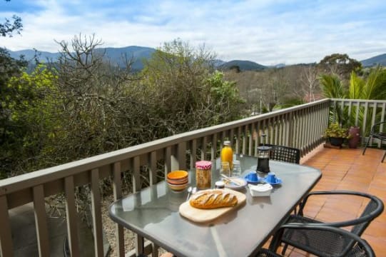 Boutique Freehold Accommodation Offering Income and Lifestyle in Healesville