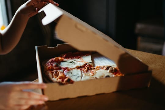 Pizza Shop | $7K–$8K/Wk | Prime Location | Under $100K [2511101]