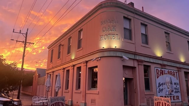 Historic Ballarat Pub with Accommodation & Multiple Income Streams