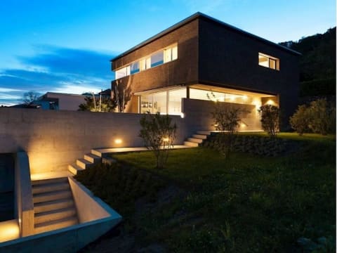 Retail&OnlineLightingandFanStoreUrgentSale