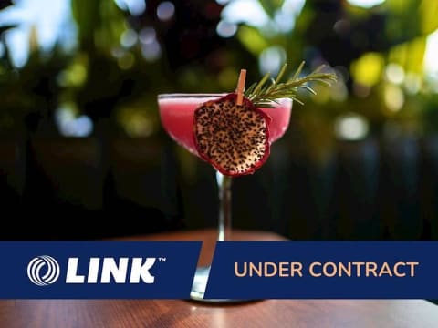 UNDER CONTRACT | Beloved Noosa Cafe with Iconic Local Following