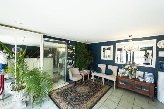 LEASEHOLD - Yass Windscreens & Glass NSW - 1P0518