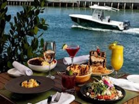 BAR LICENCE AND CAFE PRIME WATERFONT LOCATION OUTSTANDING AMAZING BUSINESS WITH SUPER TURNOVER $2...
