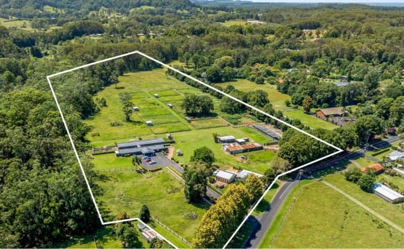 26 Acres, Established Pet Resort & Multiple Residences – A Rare Freehold Opportunity