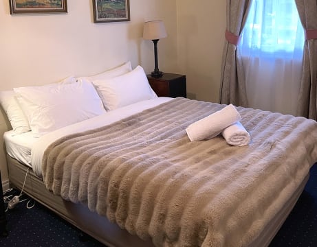 Stunning Guest House in Central West