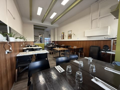 Turnkey Restaurant, Clarendon Street Location, South Melbourne | ID: 1436