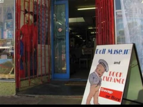 Dollykissangel - DOLL MUSEUM