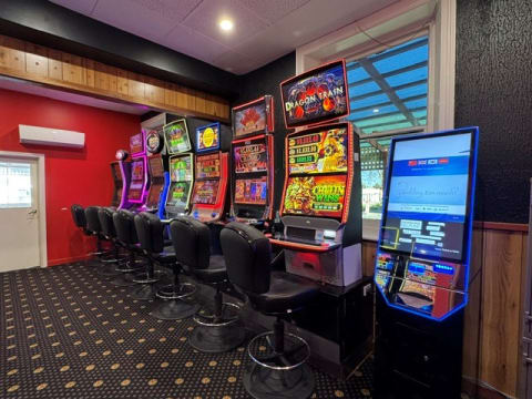 Maitland Hotel South Australia FREEHOLD INVESTMENT
