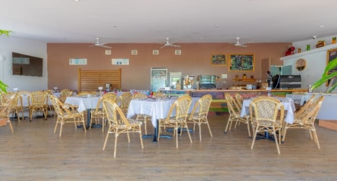 Aloha Apartments - Norfolk Island (IWF2112)