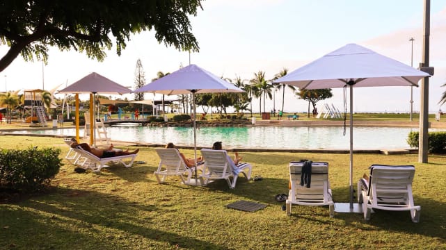 Airlie Beach Lounge Hire