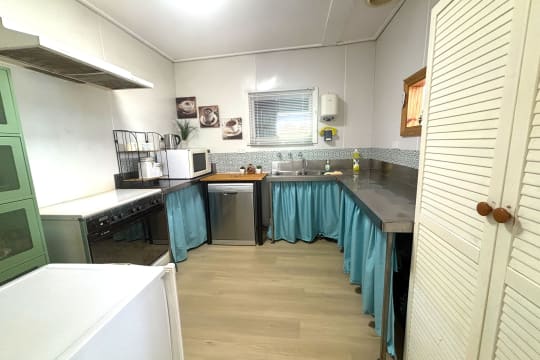 UNDER OFFER - Stonez Boutique Accommodation, Clunes VIC - 1P0567
