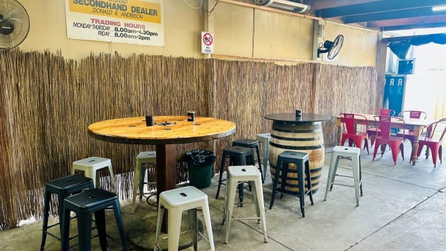 Well-Established Country Hotel in the Heart of Colac
