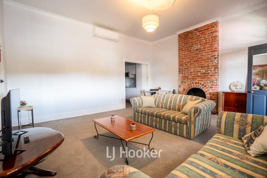 A Collie Institution with a Newly Added Accommodation Income Stream