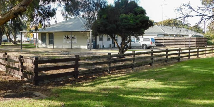 Frances Hotel Motel - Freehold & Business