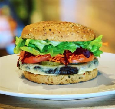 Thriving Vegetarian Restaurant with Beautiful Fit-out