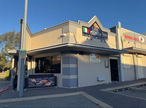 Authentic Neapolitan Pizzeria