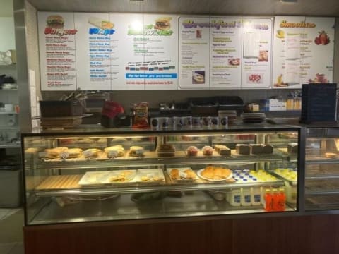 PORT MELBOURNE ’24 ATOMS’ CAFÉ FOR SALE