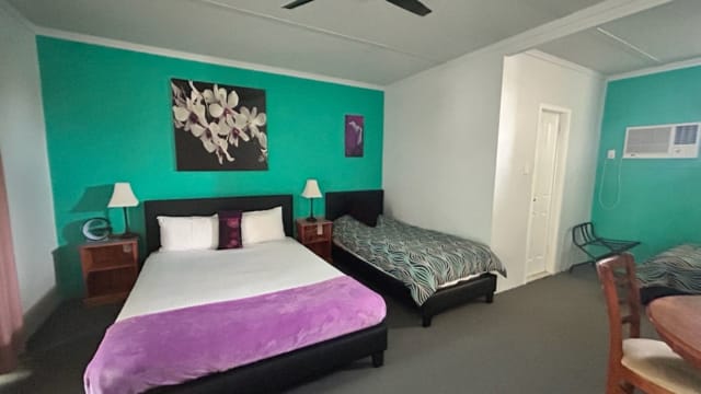 Profitable 15 - Room Murray River Motel with Long Lease Security