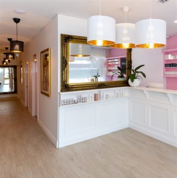 A Fully Equipped Cosmetic & Skin Clinic, Ready to Trade From Day One