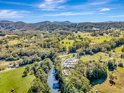 EXCLUSIVE LIFESTYLE & COMMERCIAL OPPORTUNITY IN BONVILLE/COFFS HARBOUR - 97MHE