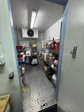 Prime Liverpool St Shop – Ideal for Café / Restaurant / Takeaway (Near-New Fit-Out)
