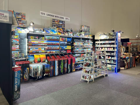 Established Wholesale and Retail Giftware Business For Sale