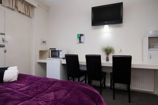 DON’T BE LATE FOR THIS RARE OUTSTANDING PERFORMING MOTEL IN STRONG REGIONAL VICTORIA - 2902ML