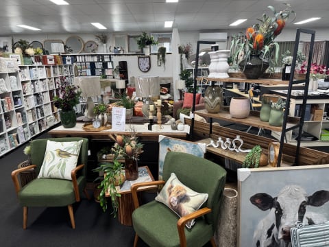 Albany Icon Business